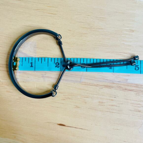 Shiny Gunmetal Silver Slider Adjustable Bracelet - Picture 4 of 6